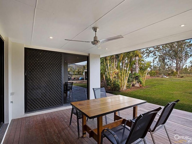 61 Parkridge Drive, Withcott QLD 4352