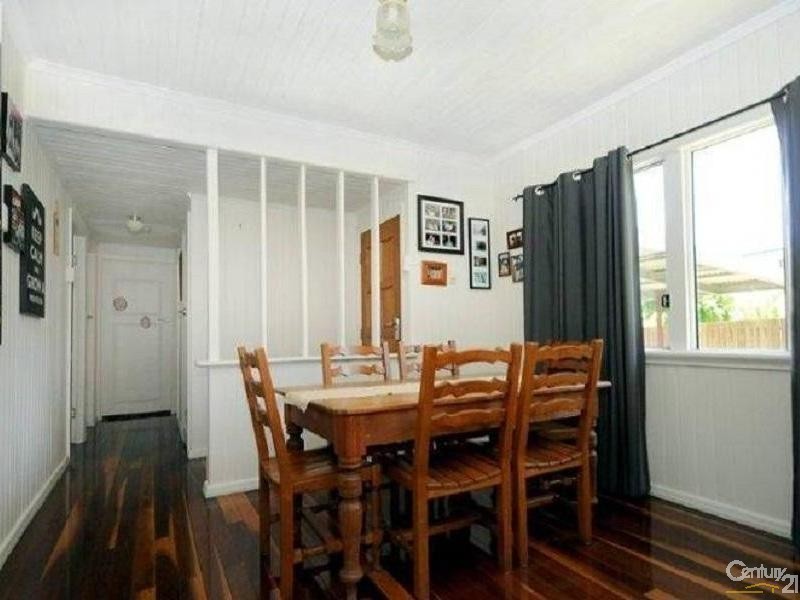 4 Wyndham Street, North Toowoomba QLD 4350