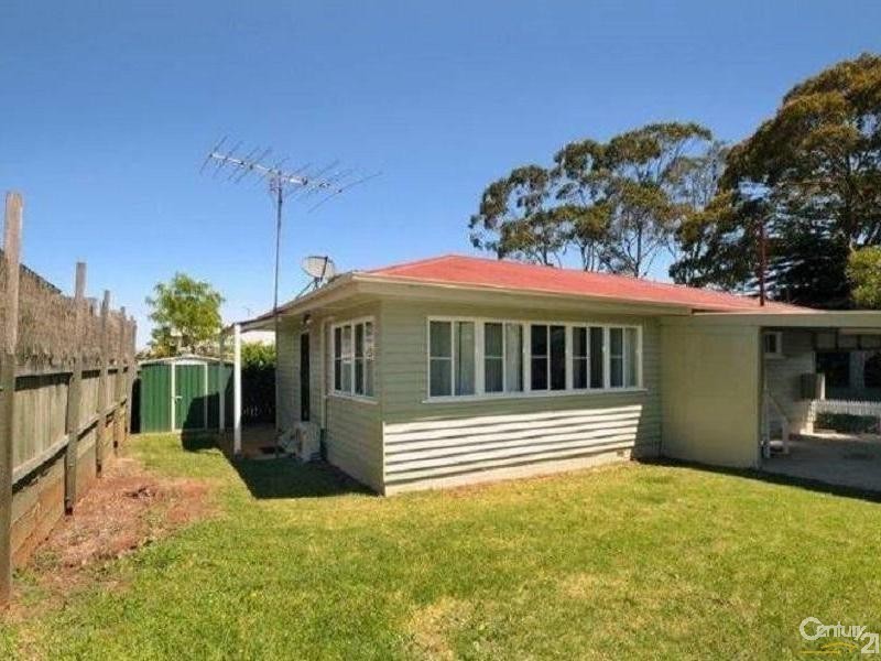 4 Wyndham Street, North Toowoomba QLD 4350