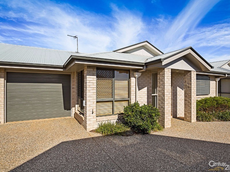 4/6 Salisbury Street, Darling Heights QLD 4350