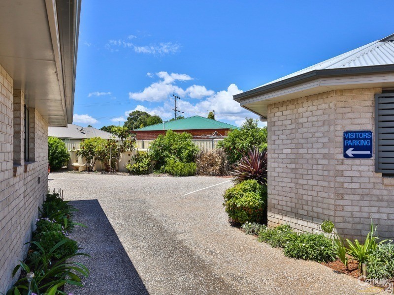 4/6 Salisbury Street, Darling Heights QLD 4350