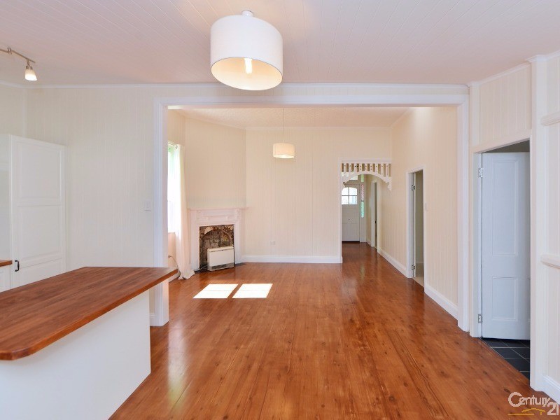 159  West Street, Newtown QLD 4350