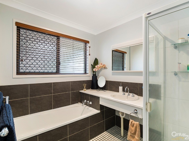 23  Prince Henry Drive, Prince Henry Heights QLD 4350