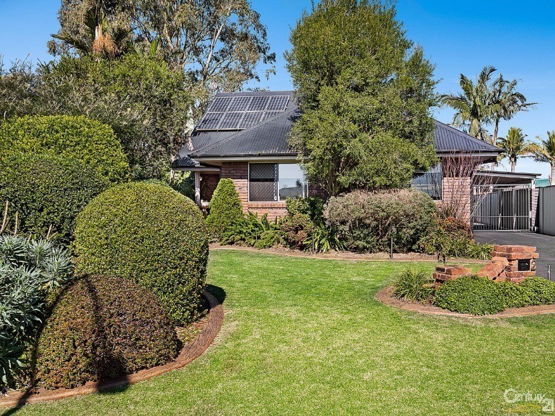 2 Dahlia Court, Middle Ridge QLD 4350
