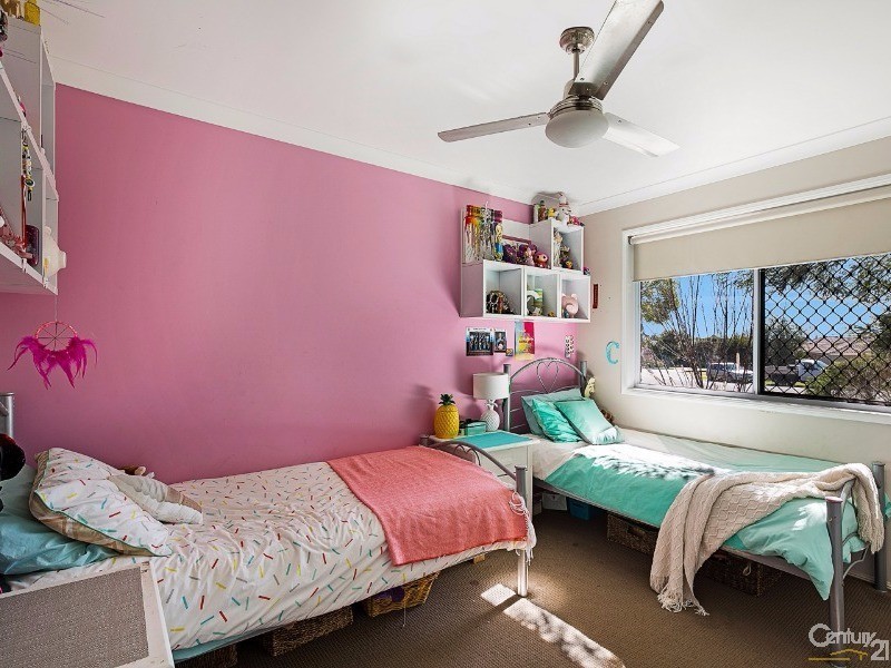 2 Dahlia Court, Middle Ridge QLD 4350