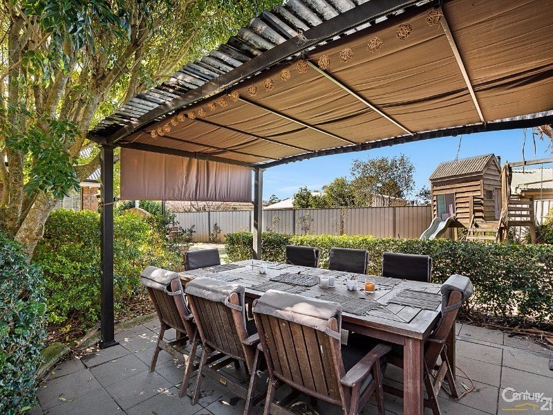 2 Dahlia Court, Middle Ridge QLD 4350