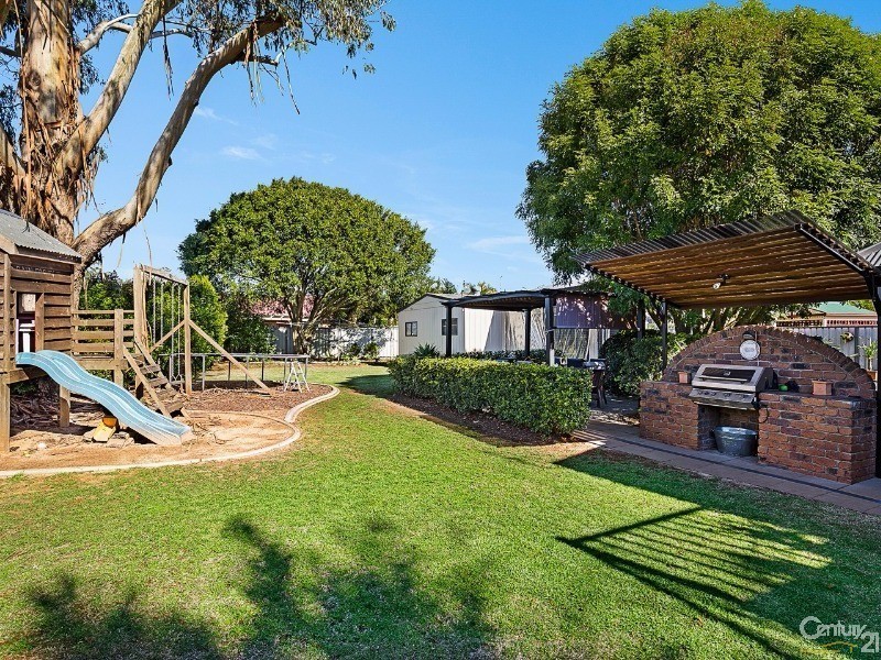 2 Dahlia Court, Middle Ridge QLD 4350