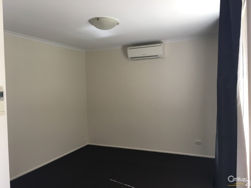 6 Mahogany Street, Newtown QLD 4350