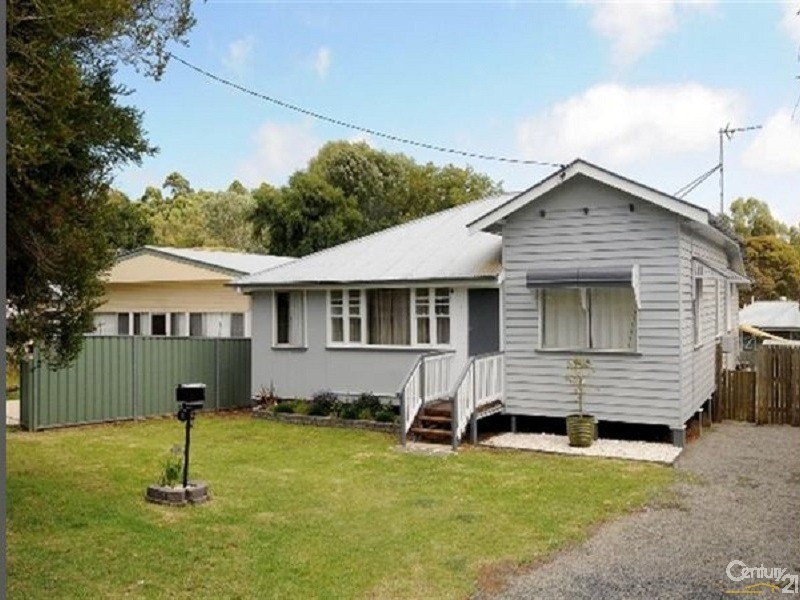 15 Swallow Court, Newtown QLD 4350