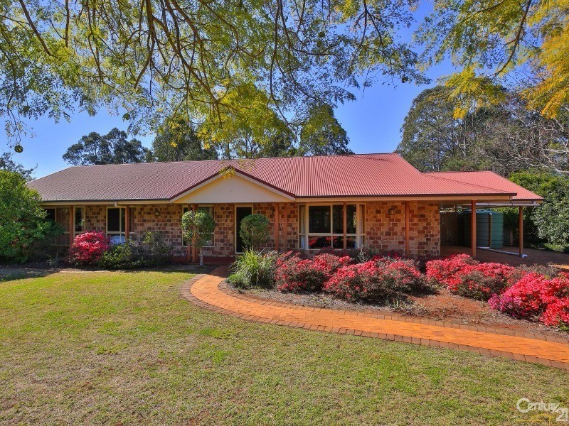 4  Ninderry Drive, Highfields QLD 4352