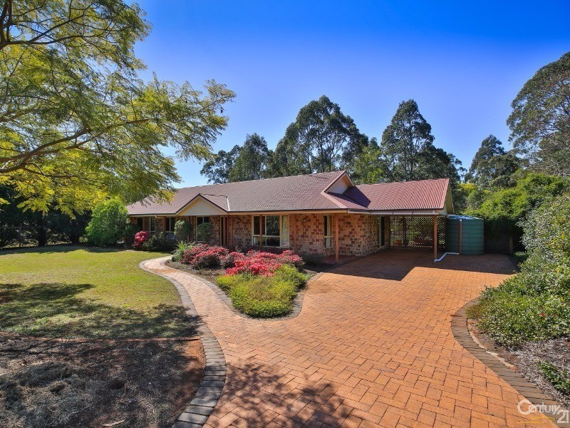 4  Ninderry Drive, Highfields QLD 4352