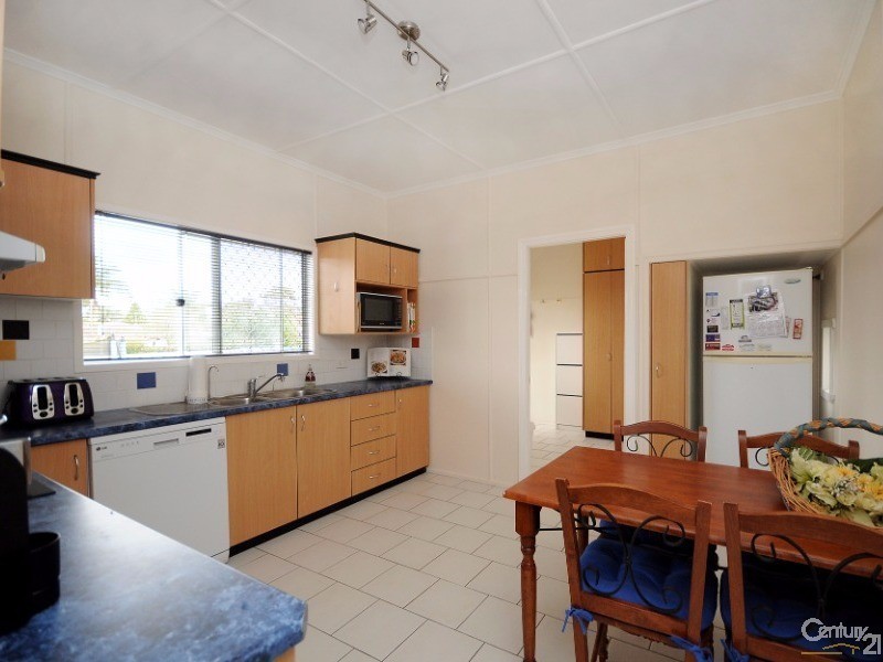 132A  Hill Street, Newtown QLD 4350