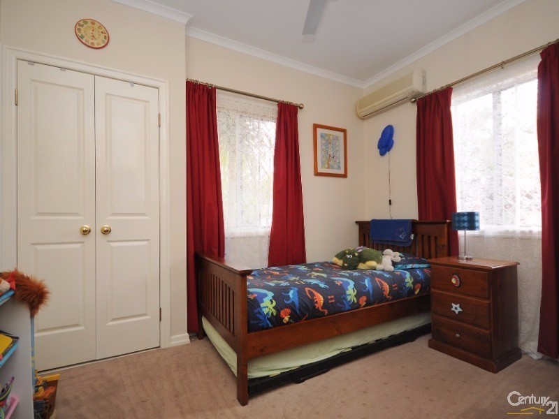 132A  Hill Street, Newtown QLD 4350