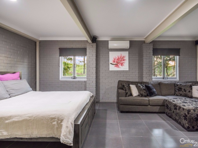 22 James Byrne Road, Highfields QLD 4352