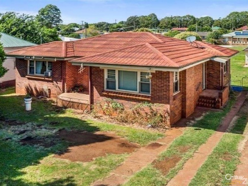 272 James Street, Harristown QLD 4350