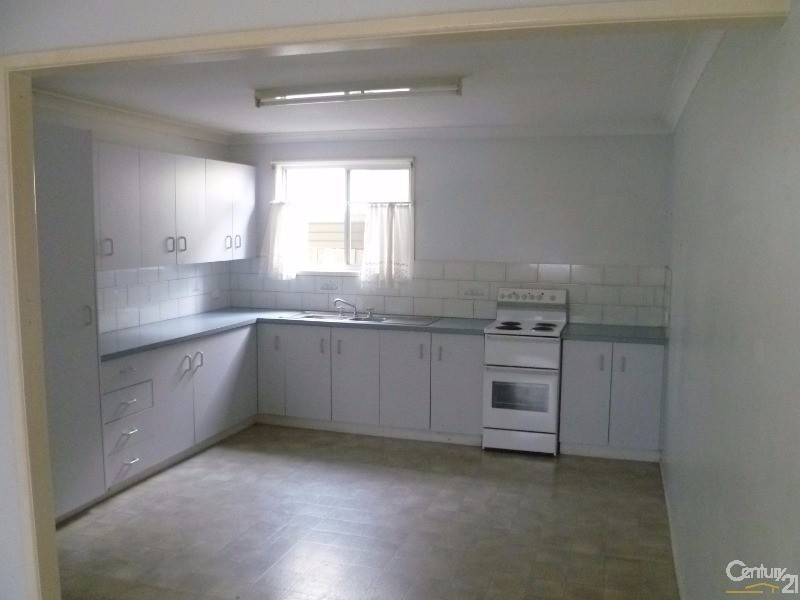 15 Seaton Street, South Toowoomba QLD 4350