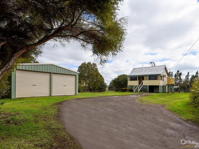 6 Lucy Street, Cambooya QLD 4358