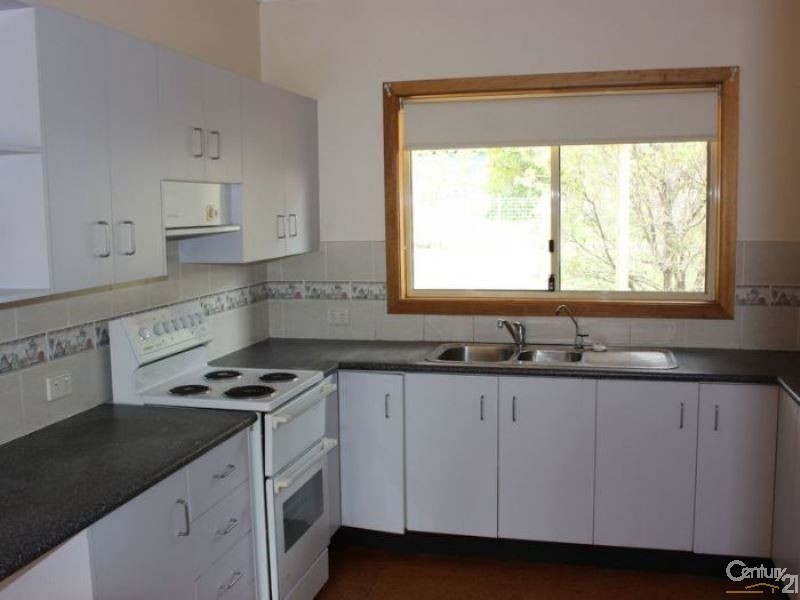 30 Boyes Street, Harristown QLD 4350