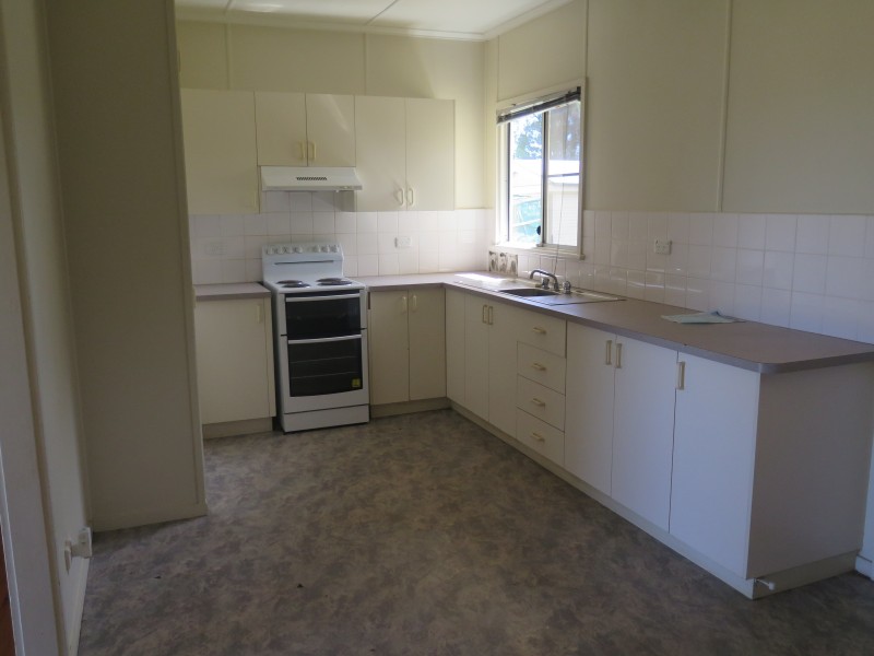 11  McCafferty Street, Wilsonton QLD 4350
