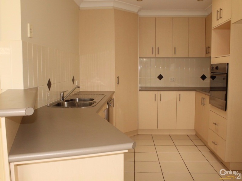 1/63 Luck Street, Toowoomba QLD 4350