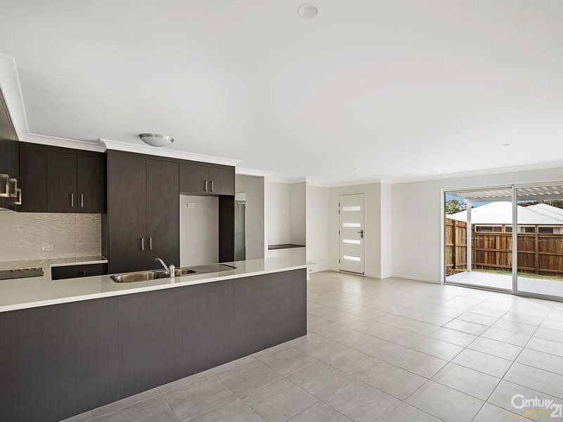 1/74 Kalimna Drive, Kleinton QLD 4352