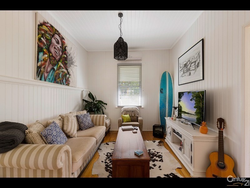 6 Raff Street, North Toowoomba QLD 4350