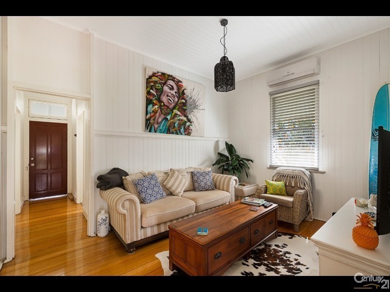 6 Raff Street, North Toowoomba QLD 4350