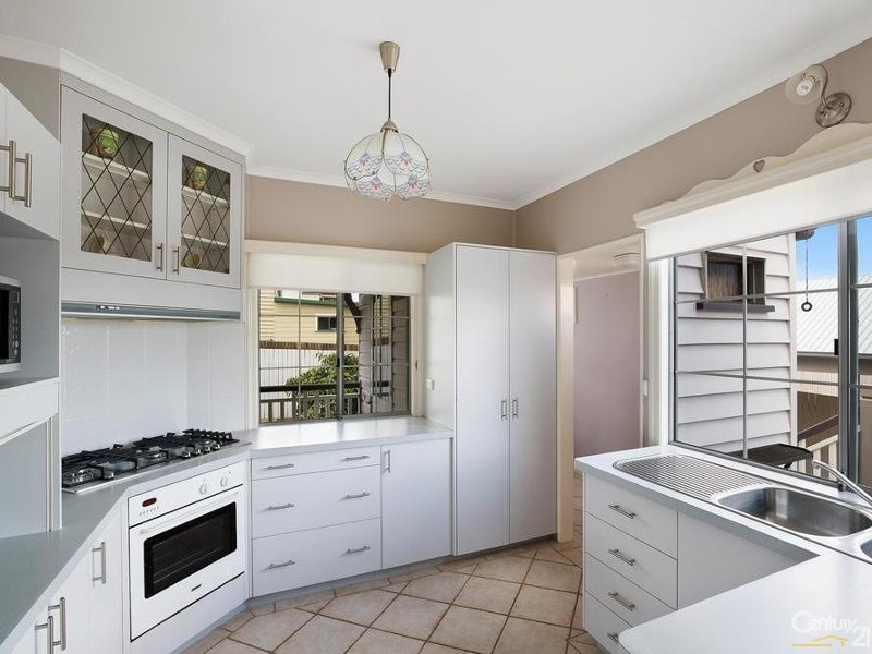 110 Bridge Street, East Toowoomba QLD 4350