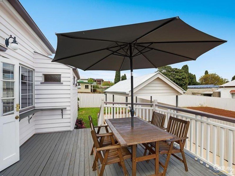 110 Bridge Street, East Toowoomba QLD 4350