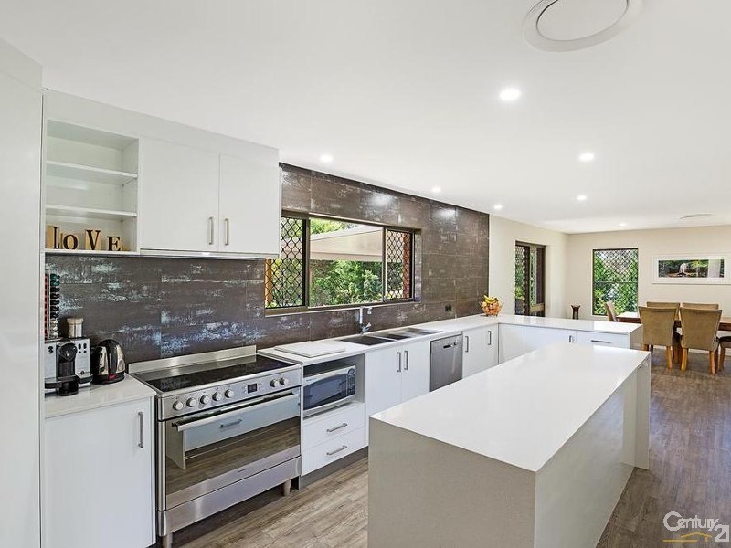 6 Dorge Street, Middle Ridge QLD 4350