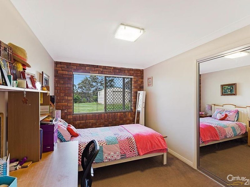 6 Dorge Street, Middle Ridge QLD 4350