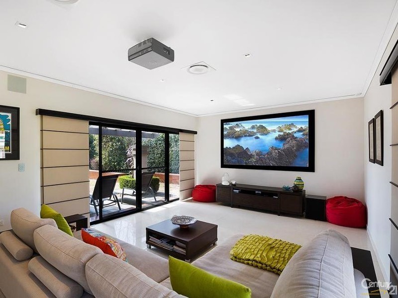 2 Paringa Close, Middle Ridge QLD 4350