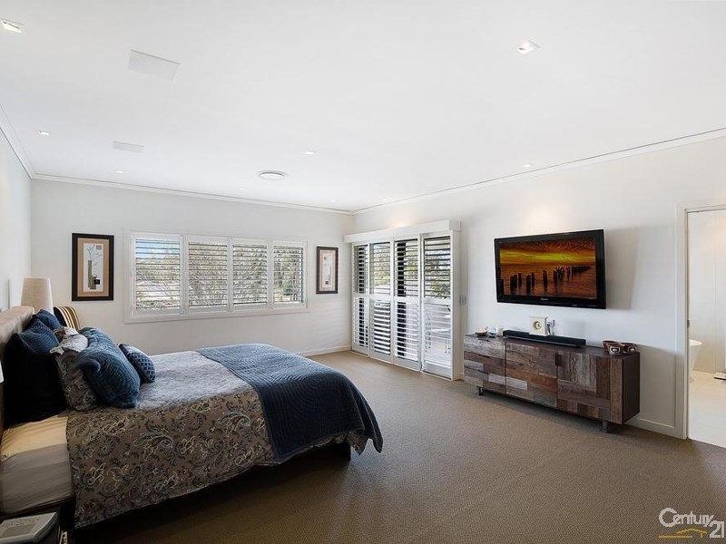 2 Paringa Close, Middle Ridge QLD 4350