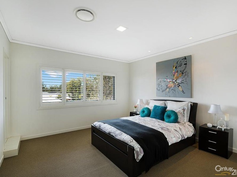 2 Paringa Close, Middle Ridge QLD 4350