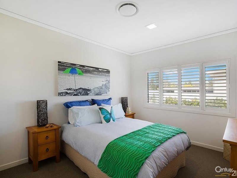2 Paringa Close, Middle Ridge QLD 4350