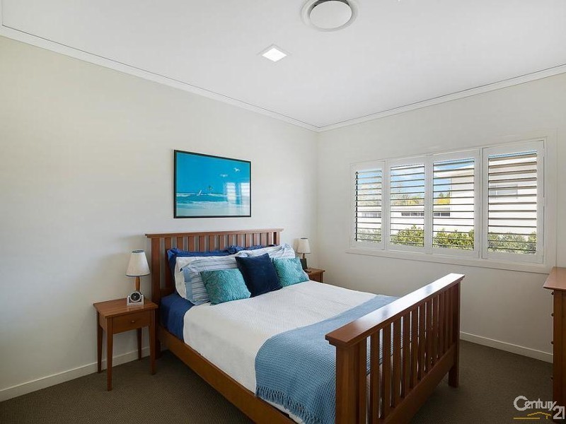 2 Paringa Close, Middle Ridge QLD 4350