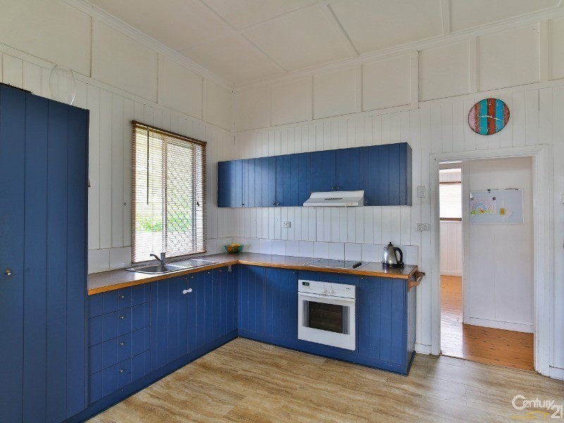 99 Holberton Street, Newtown QLD 4350