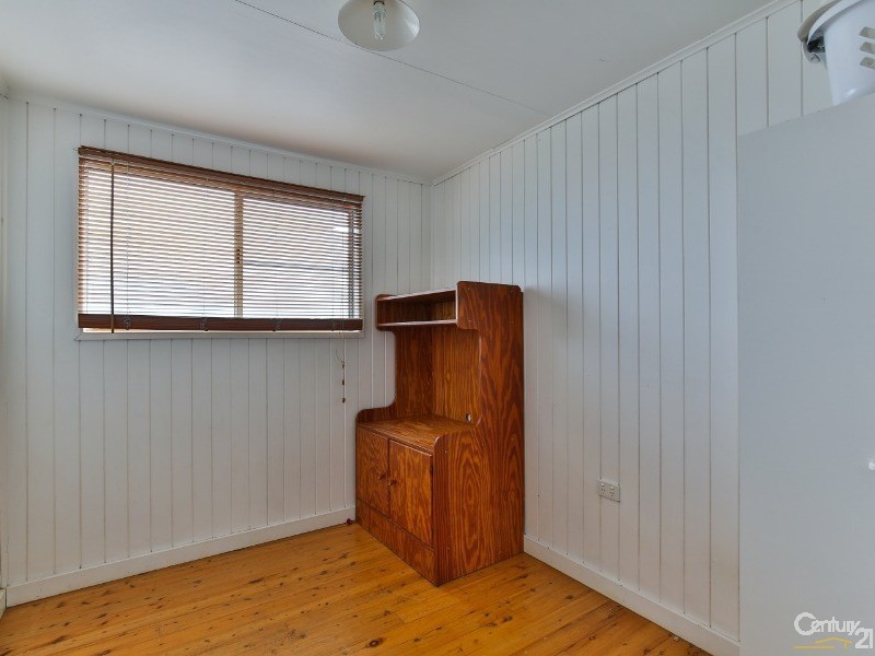 99 Holberton Street, Newtown QLD 4350