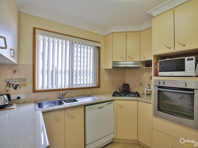 2/349 Greenwattle Street, Wilsonton QLD 4350