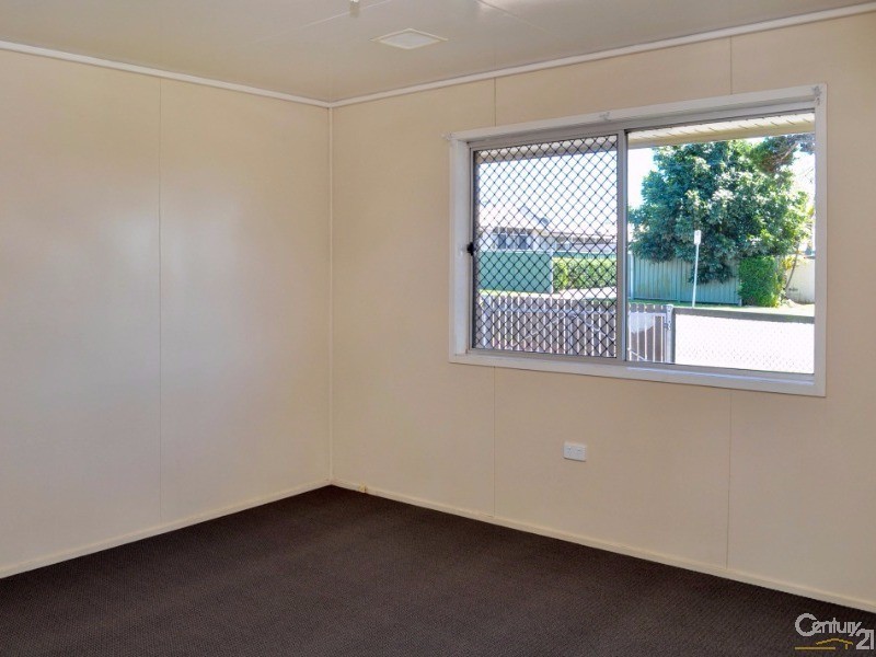 50 O’Quinn Street, Harristown QLD 4350