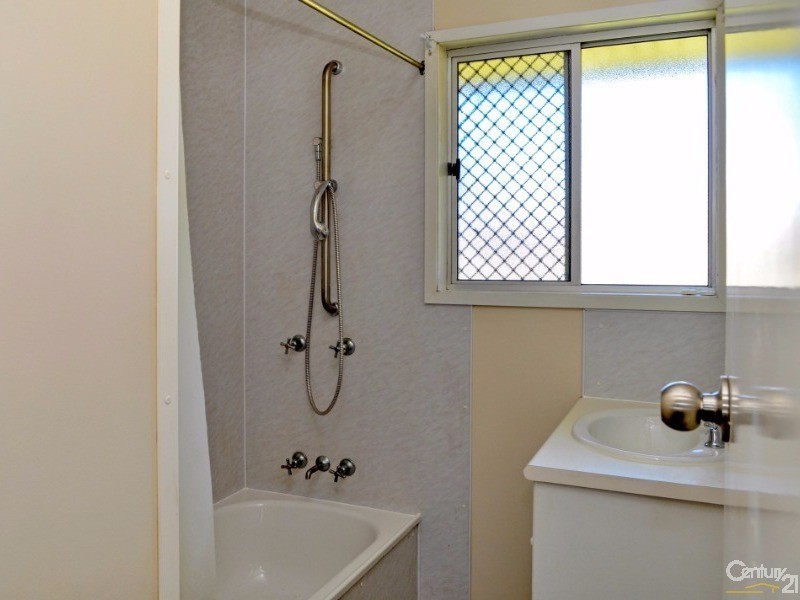 50 O’Quinn Street, Harristown QLD 4350