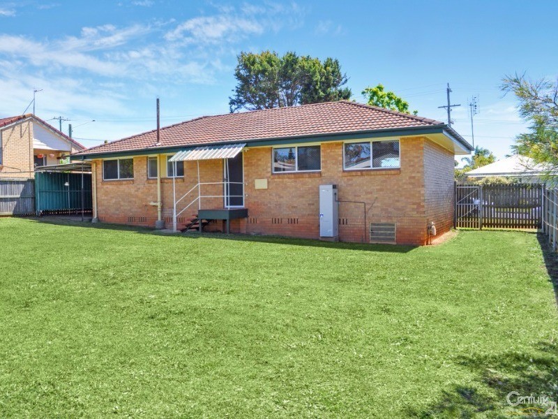 50 O’Quinn Street, Harristown QLD 4350