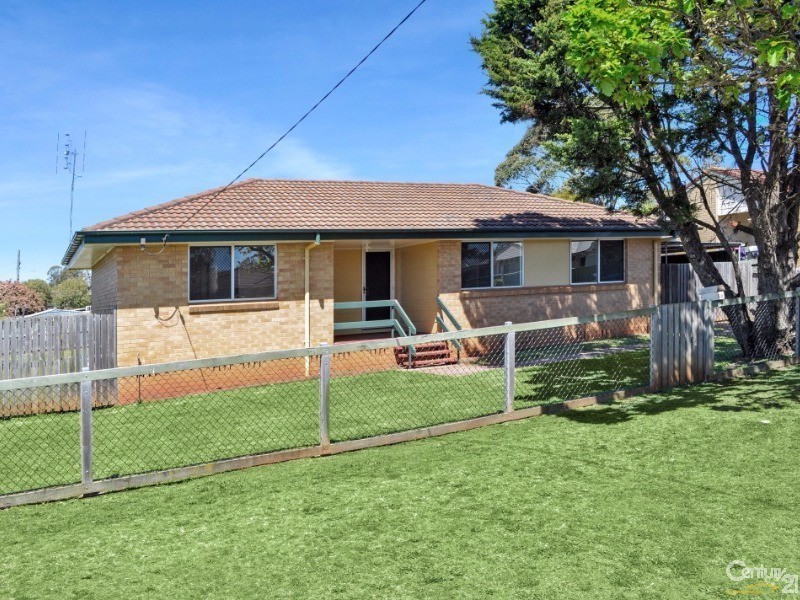 50 O’Quinn Street, Harristown QLD 4350