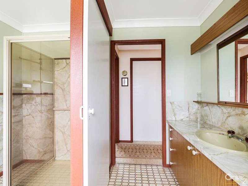 23 McFarlane Street, Wilsonton QLD 4350