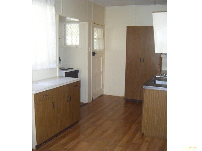 4 Lewis Street, Harristown QLD 4350