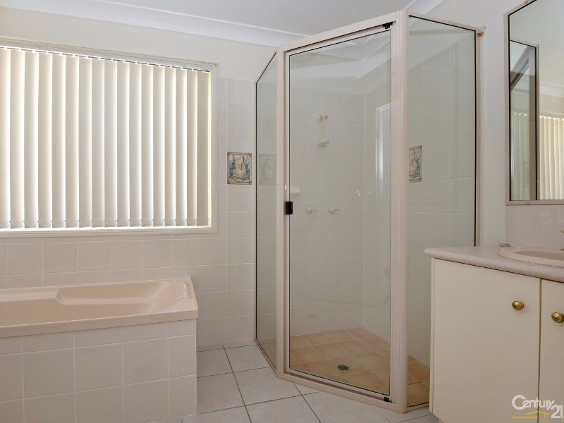 2/10 Luck Street, Darling Heights QLD 4350