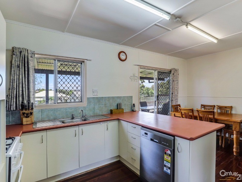 15 Avondale Street, Newtown QLD 4350