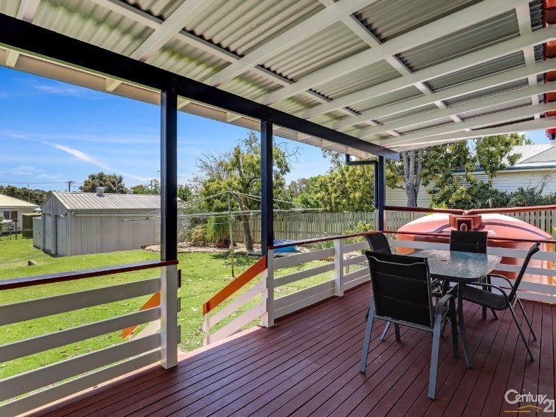 15 Avondale Street, Newtown QLD 4350