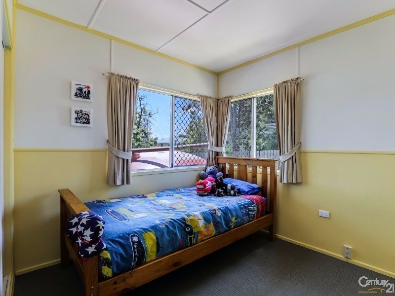 15 Avondale Street, Newtown QLD 4350