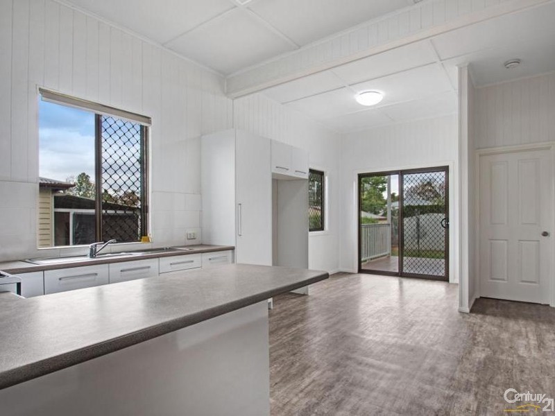 6 Clark Street, South Toowoomba QLD 4350